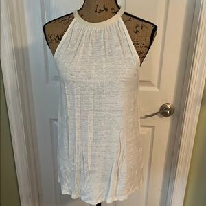 GAP White Sleeveless Tank Top
